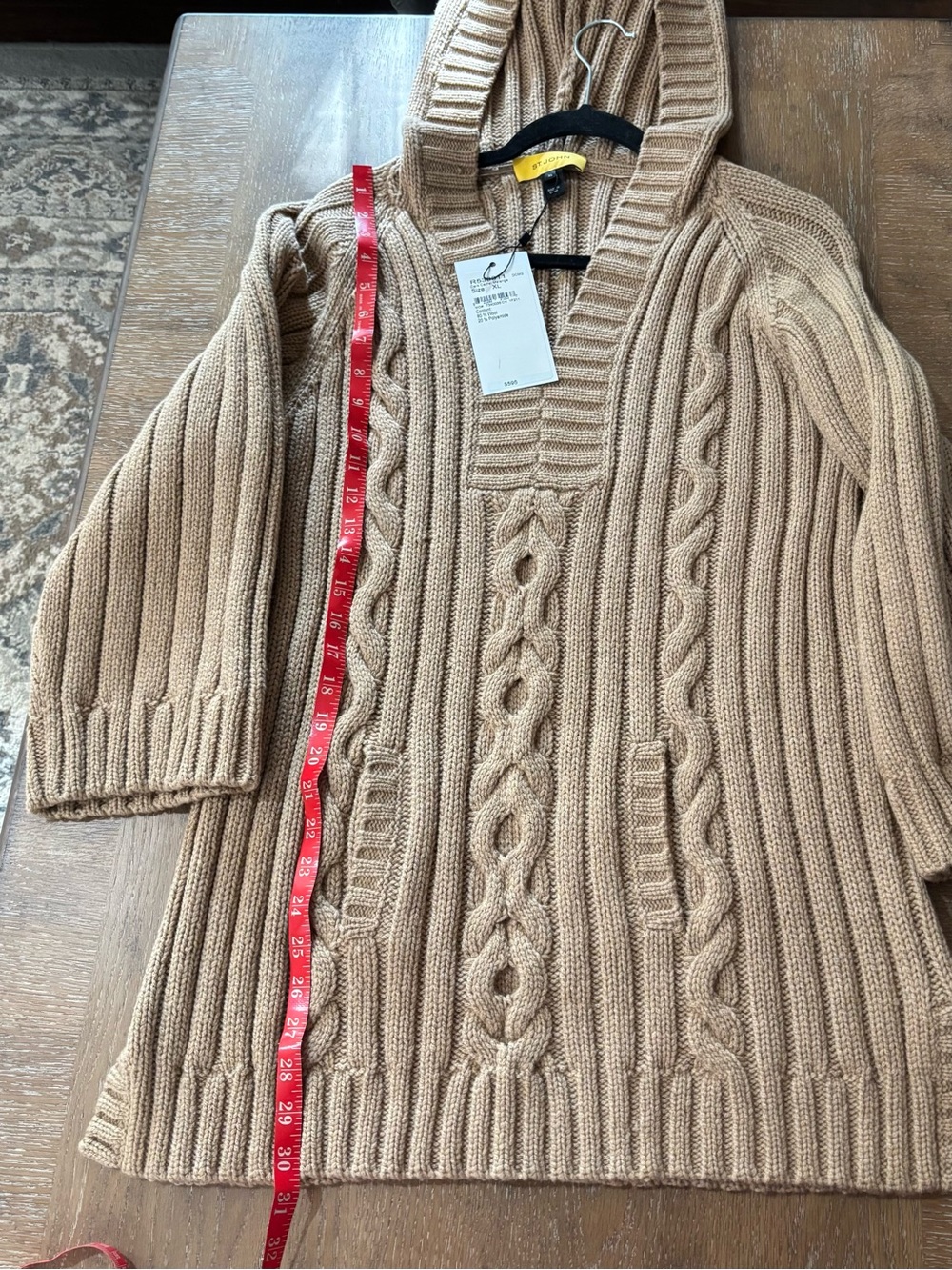St John  Pullover Hooded chunky knit sweater with kangaroo pouch front pocket
